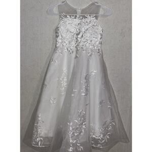 Girls Size 7 Miniature Bride Dress First Communion White Tulle Embroidered Lace